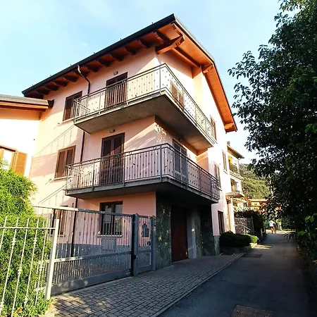 Casa Bianca 1 By Gottschalk