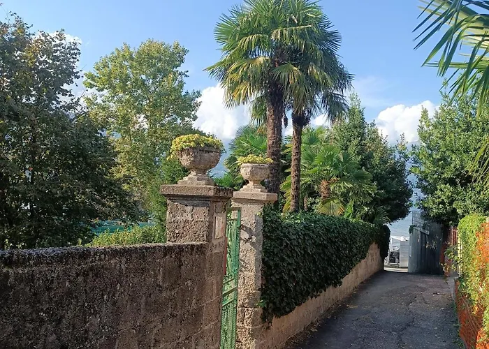 Casa Bianca, Vista Unica Sul Di アパート *